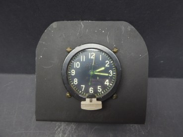 Russische Einbau - Uhr für Flugzeug oder Panzer oder LKW, inkl. Ständer