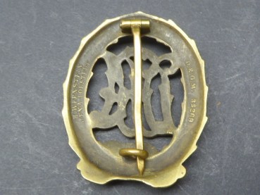 Sports badge in bronze, with manufacturer Wernstein Jena