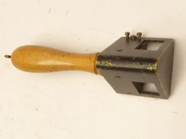 Angle prism with manufacturer F.A. Thiele Kjøbenhavn