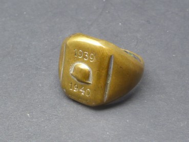 Ring mit Stahlhelm - 1939 / 40
