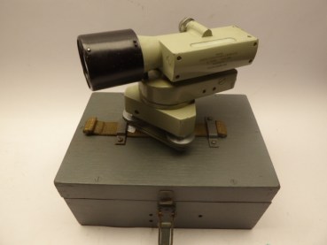 Leveling device made by Cooke. Troughton & Simms in the box