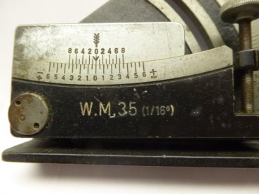 Wehrmacht Artillerie Winkelmesser W.M.35 im Kasten mit Hersteller bvu