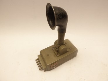 Chest microphone from 1940 for artillery and flak