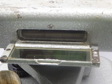 Russisches Nivelliergerät HB-1 von 1968 im Kasten