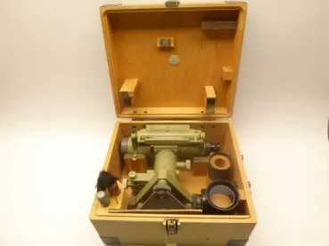 Zeiss Nivellier Instrument B mit Gebrachsanweisung im Kasten