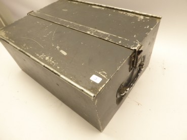 LW - German Air Force - Dragonfly octant with a central device in the box