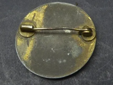 Brooch for naval helpers