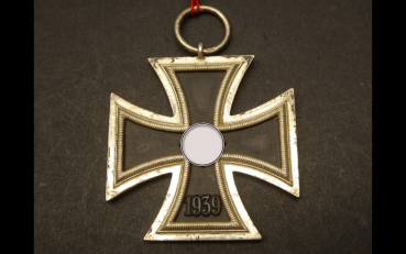 Eisernes Kreuz 2. Klasse / EK2 mit Hersteller 13