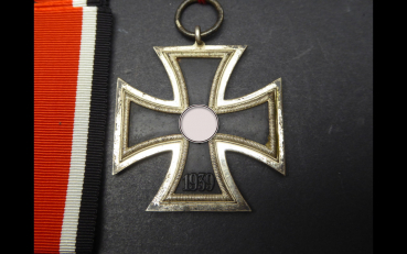 Eisernes Kreuz 2. Klasse / EK2 mit Hersteller 100, am Band