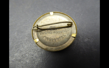 Badge - WHW 1935/1936 with manufacturer
