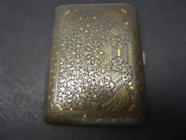 Cigarette case with Art Nouveau ornaments