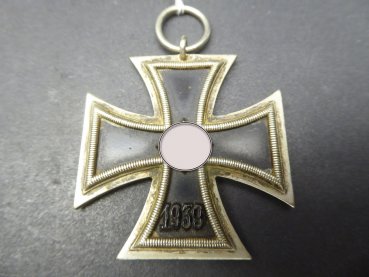 Iron Cross 2nd class / unmarked EK2 from manufacturer 7 for Paul Maybauer, Berlin