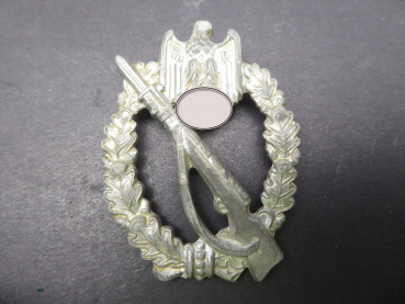 ISA infantry assault badge with manufacturer, needle system defective