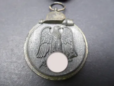 Set - Winterschlachtmedaille am Band und Tüte