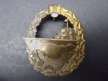 KM medal - Kriegsmarine destroyer war badge from Otto Schickle, non-ferrous metal