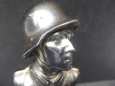 Small soldier bust on a marble base