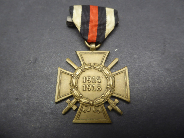 Ehrenkreuz für Frontkämpfer 1914/18 mit Schwertern an kleiner Einzelspange