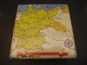 Large lithographed tin with the borders from ca. 1935