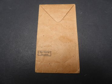 Tüte zur Medaille Winterschlacht im Osten 1941/42 (Ostmedaille) vom Hersteller 57 - Karl Hensler, Pforzheim