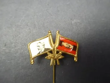 Badge - Socialist and Communist Sympathy Badge - August Bebel / Flag