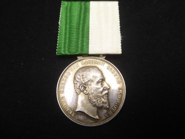 Orden - Alfred Herzog von Sachsen Coburg und Gotha - Für Verdienst an Spange - Silber Halbmond Krone 990
