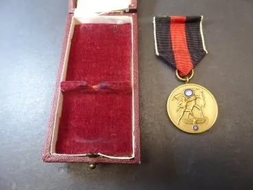 Sudetenlandmedaille am Band im seltenen Etui