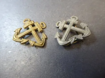 Two different epaulets editions naval artillery