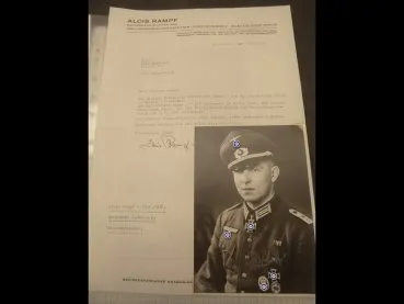 Ritterkreuzträger Alois Rampf, Repro-Foto nach 45 mit originaler Unterschrift + Tagesbefehl