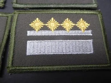 NVA 16x Dienstgrade für den ab 1985 getesteten Uniformtrageversuch