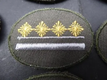 NVA 23x Dienstgrade für den ab 1985 getesteten Uniformtrageversuch