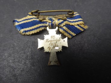 Preview: Miniatur zum Mutterkreuz in Silber an Bandschleife