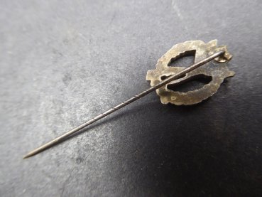 Miniature ISA Infantry Assault Badge