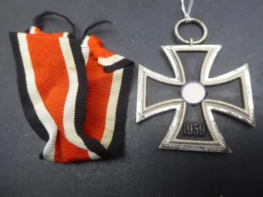 EK2 Iron Cross 2nd Class 1939 - unmarked piece 3 Wilhelm Deumer, Lüdenscheid