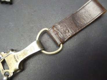 LW board dagger with hanger