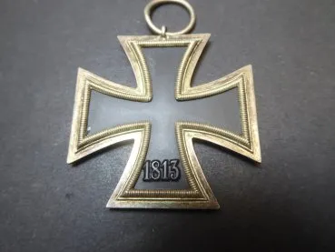 EK2 Iron Cross 2nd Class 1939 with manufacturer 11 for Grossmann & Co. / Vienna on the assembly line