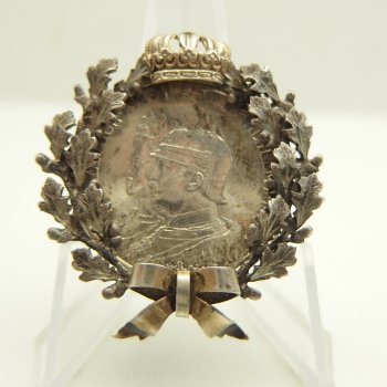 Preußen Silbermontur mit Münze als Brosche 200 Jahre Königreich Preußen 1901