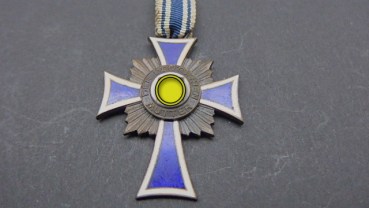 Mutterkreuz Bronze Ehrenkreuz der deutschen Mutter III. Stufe