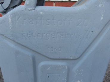 Wehrmacht Einheitskanister, Benzinkanister  grau 20L