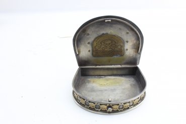 Silver box skull probably Russian, stamped