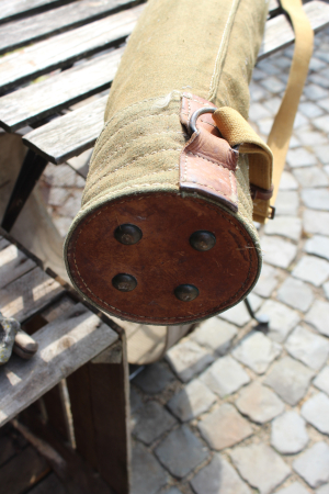 Frühes sowjetisches Scherenfernrohr ASzT 10x45 von 1956 – markiert und gestempelt