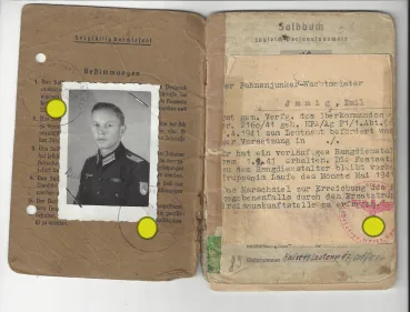 German Soldbuch eines Fahnenjunkers – Wachtmeister / Leutnant, Krimschild Verleihung