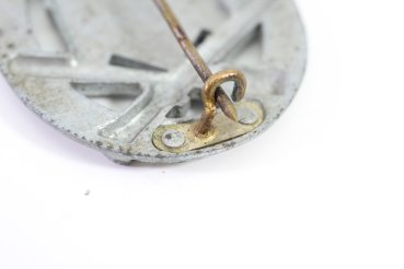 General Assault Badge, 4 rivets