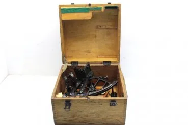 Marine Sextant ca. 1941 in originaler Transportbox