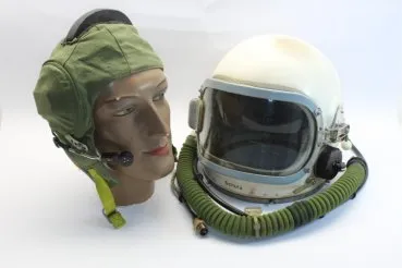 DDR / NVA Vollhelm GSH Kampfflieger für MIG 21 Überschallflug