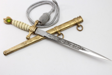 WW2 Kriegsmarine officer's dagger M1938 with portepee and flash scabbard - Eickhorn Solingen with beautiful over the shoulder logo
