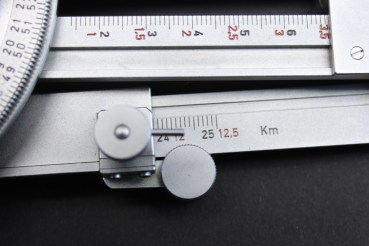 Measuring triangle Re - Ge - 68 for setting up artillery and distance measurement