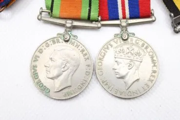 WW2 English World War 6 medal clasp