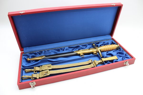 NVA German Democratic Republic, GDR - Honorary dagger for admirals of the People's Navy with hanger in a red case