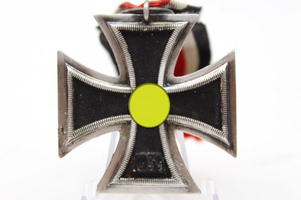 WW2 Iron Cross 2nd Class 1939 on a ribbon,  Without manufacturer, magnetic