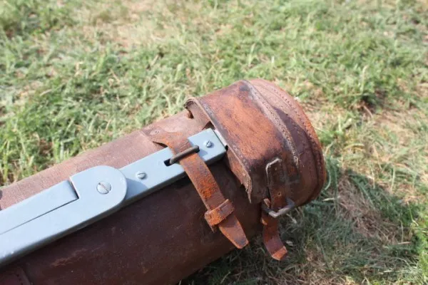 Ww1, ww2 EM 0.8 m range finder in a leather case, French, EM leather-covered